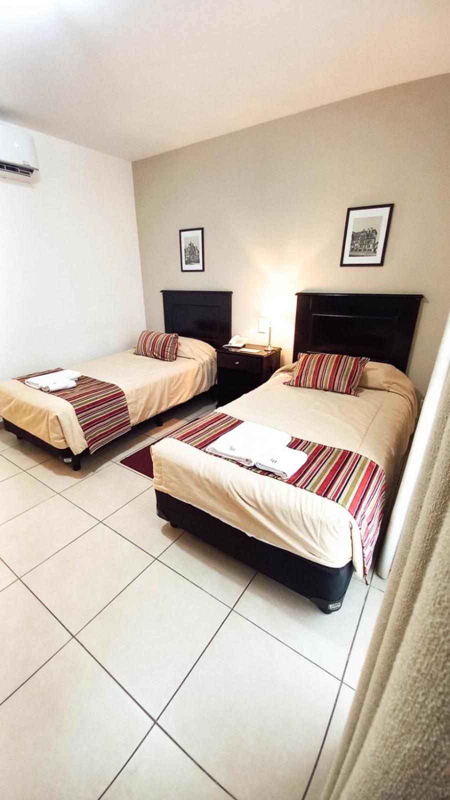 Laplace Hotel Cordoba Bagian luar foto