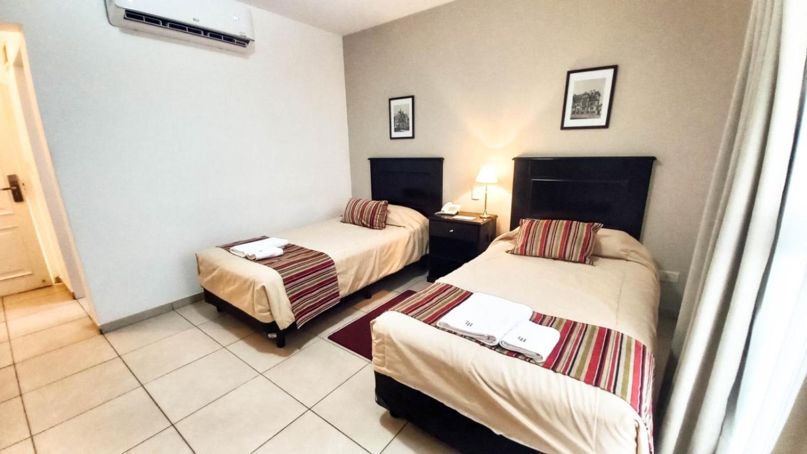 Laplace Hotel Cordoba Bagian luar foto