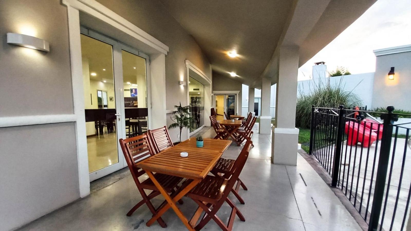 Laplace Hotel Cordoba Bagian luar foto
