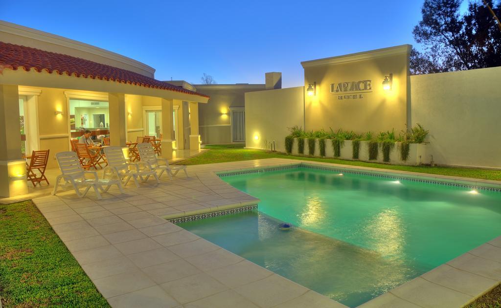 Laplace Hotel Cordoba Bagian luar foto